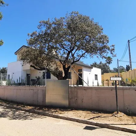 El Refugio Country house *